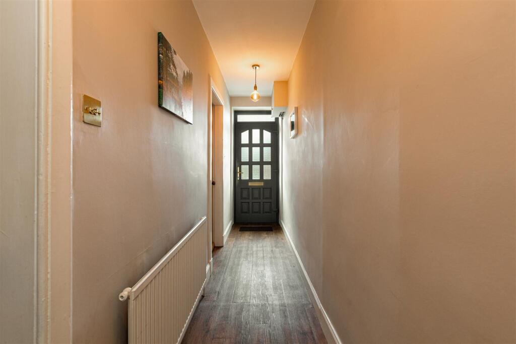 2 Alpine Crescent Thornhill 25.JPG