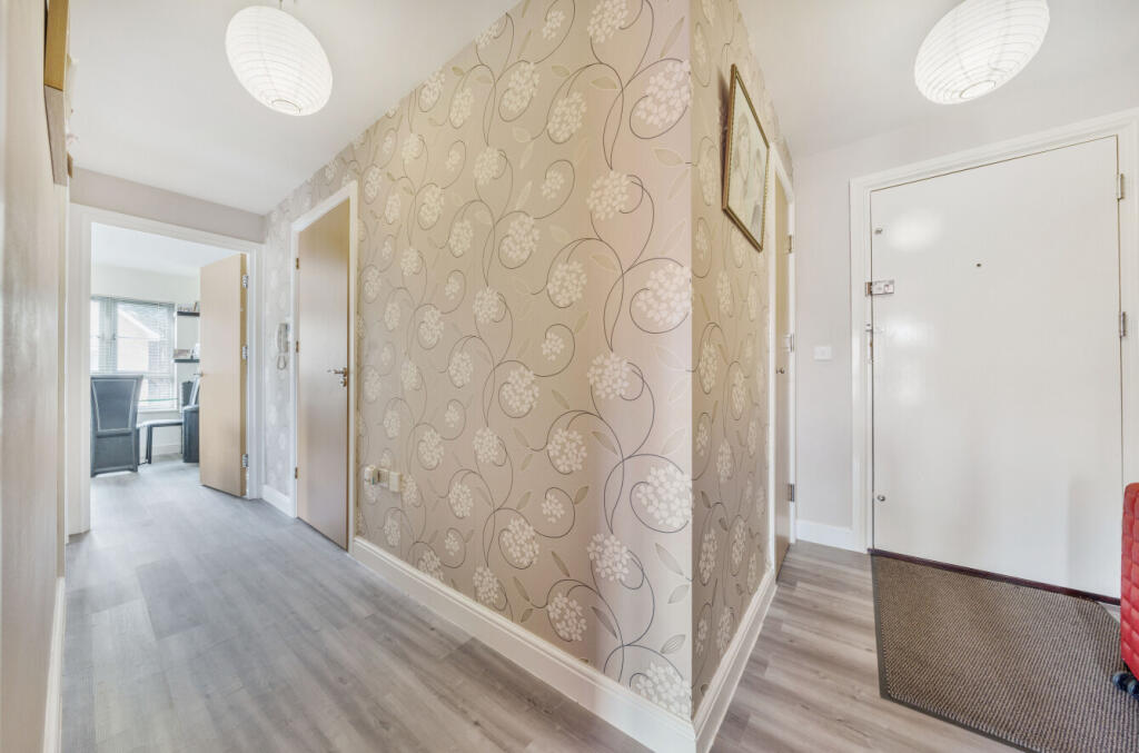 1296410-22-682c98...