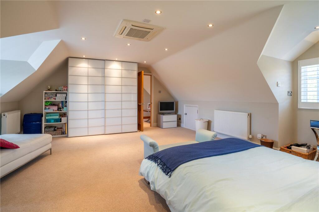 Main Bedroom