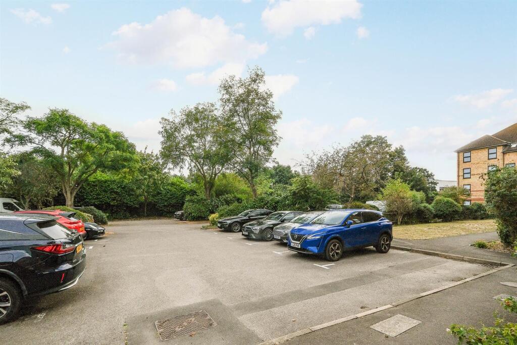 Flat 1, Latchingdon Court-18_web.jpg