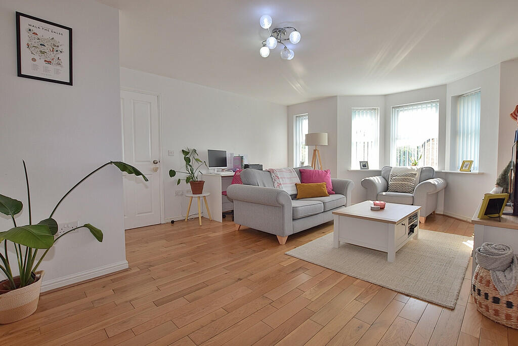 living room alt_0...