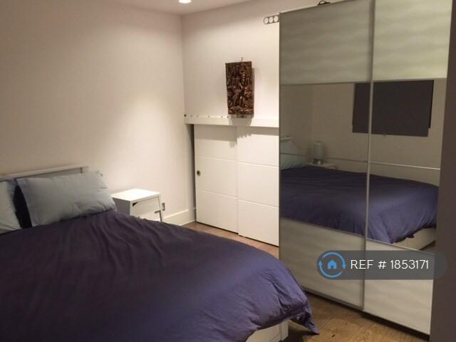Built In Cupboard (Waist High) + Double Wardrobe 