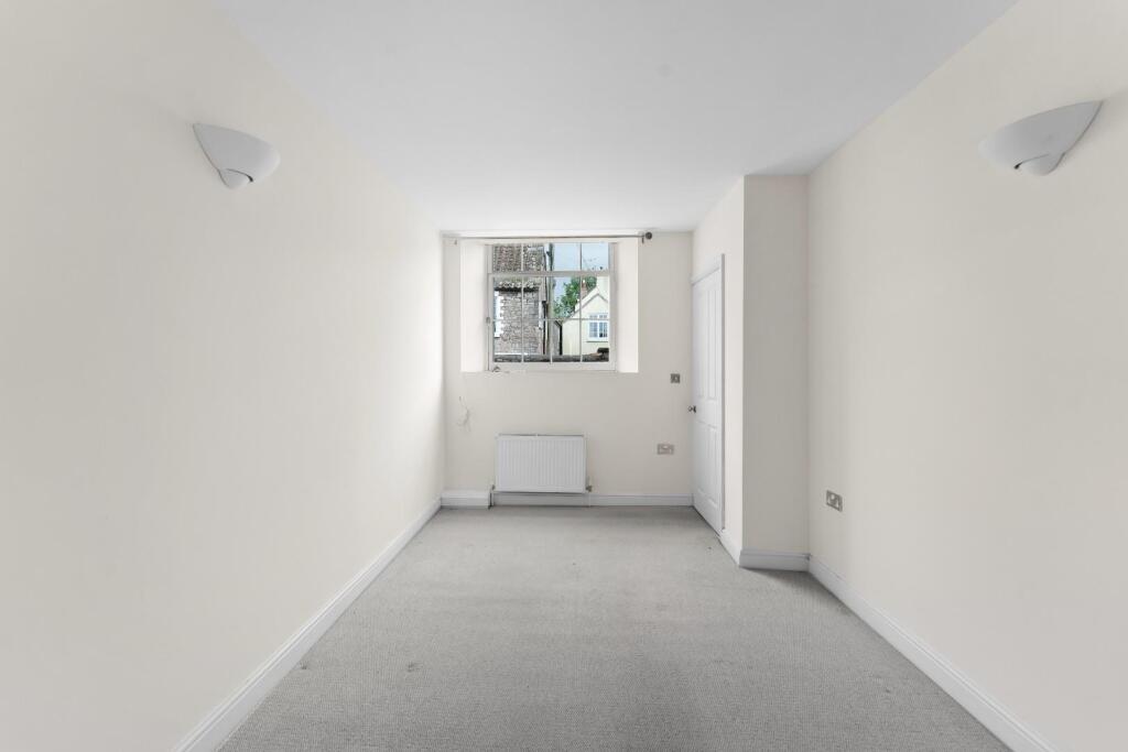 1 Village Mews, 26 High Street, Yatton, BS49 4JA14