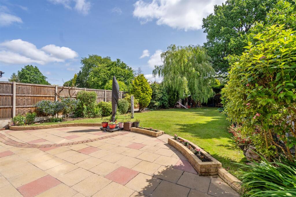 30 Cambridge Avenue_31.jpg