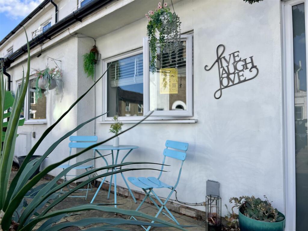 alfresco