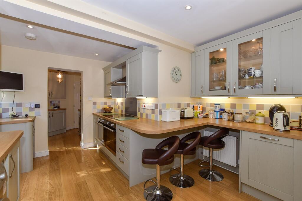 Kitchen/Breakfast Room