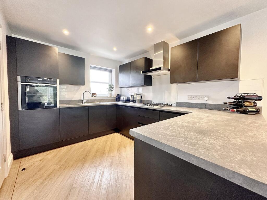 King George Gardens, Warwick Bridge, CA4