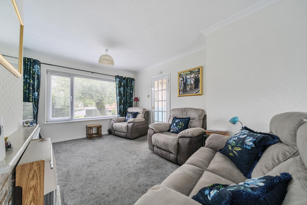 1293995116825aba69e979arw