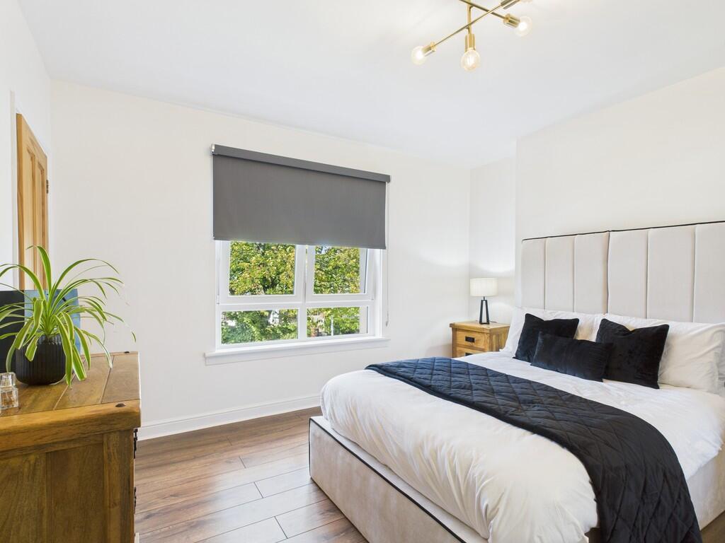 CAM05526G0-PR0038...