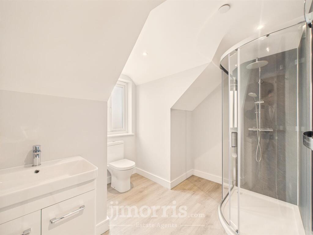 En Suite Shower Room