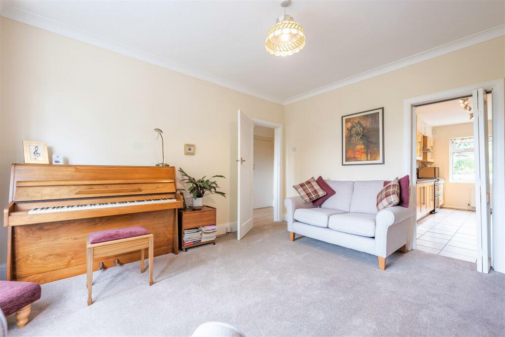 30 Longdale Lane-05.jpg