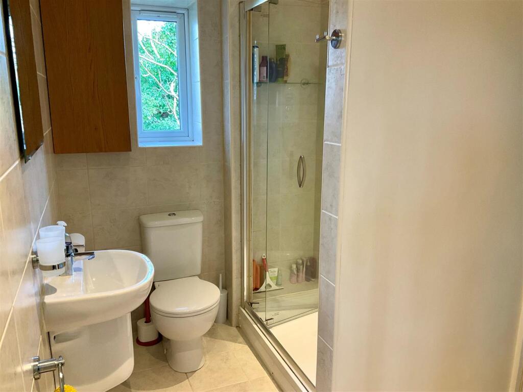 Jack &amp; Jill Shower Room.jpg