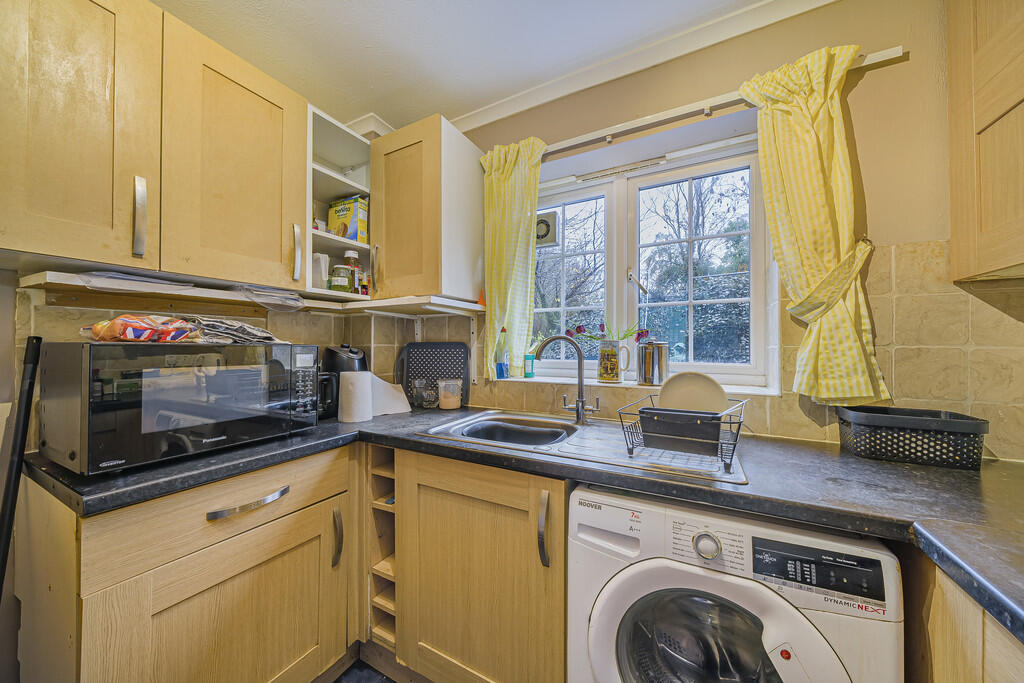 Kitchen (2)