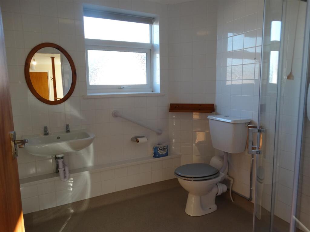 shower room.JPG