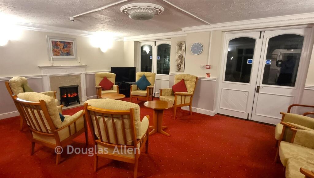 Communal Lounge