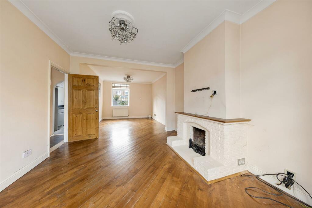 Bromley Road E17