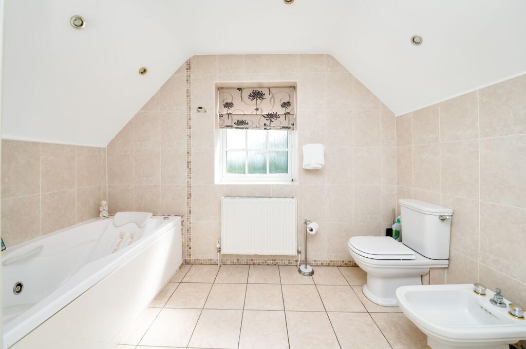 ENSUITE B1