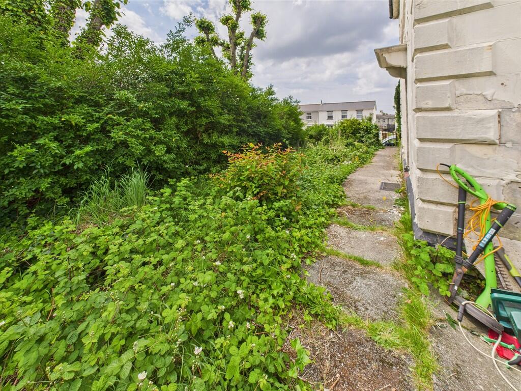 CAM03974G0-PR0151...