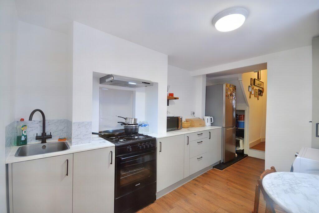 Denzil Road - Kitchen
