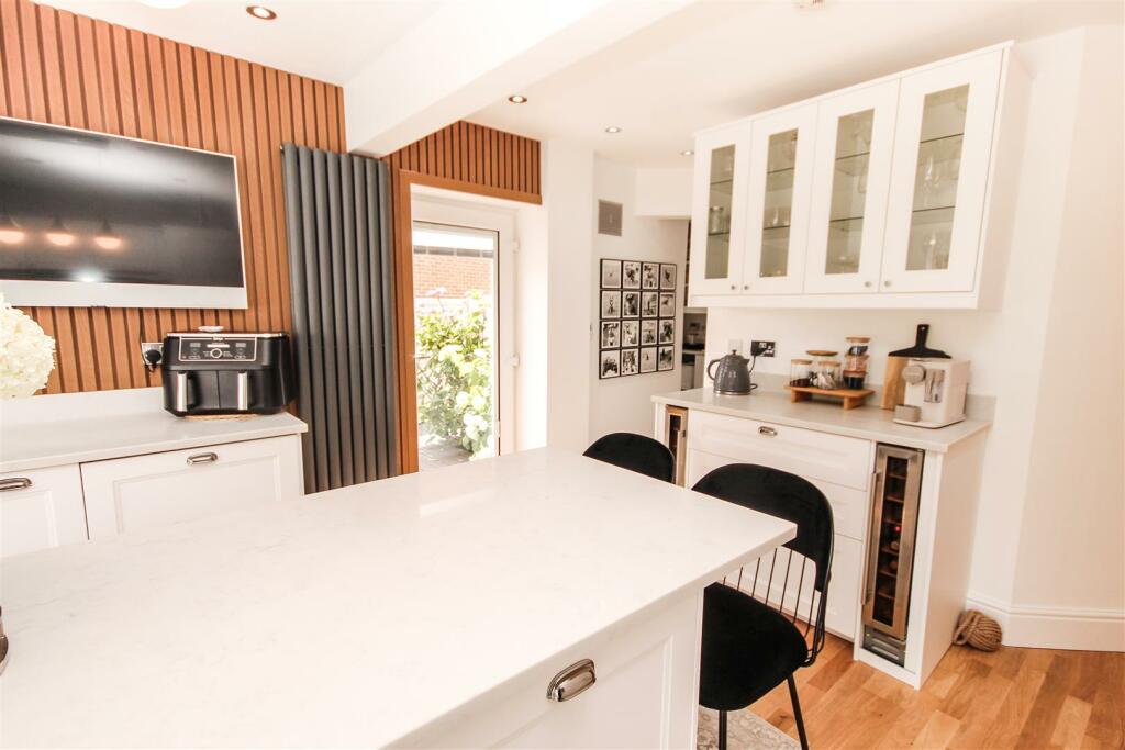 Breakfast Kitchen