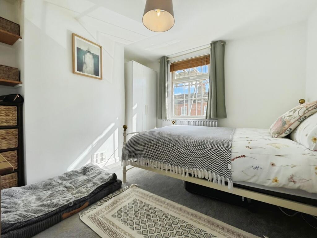 bed 1