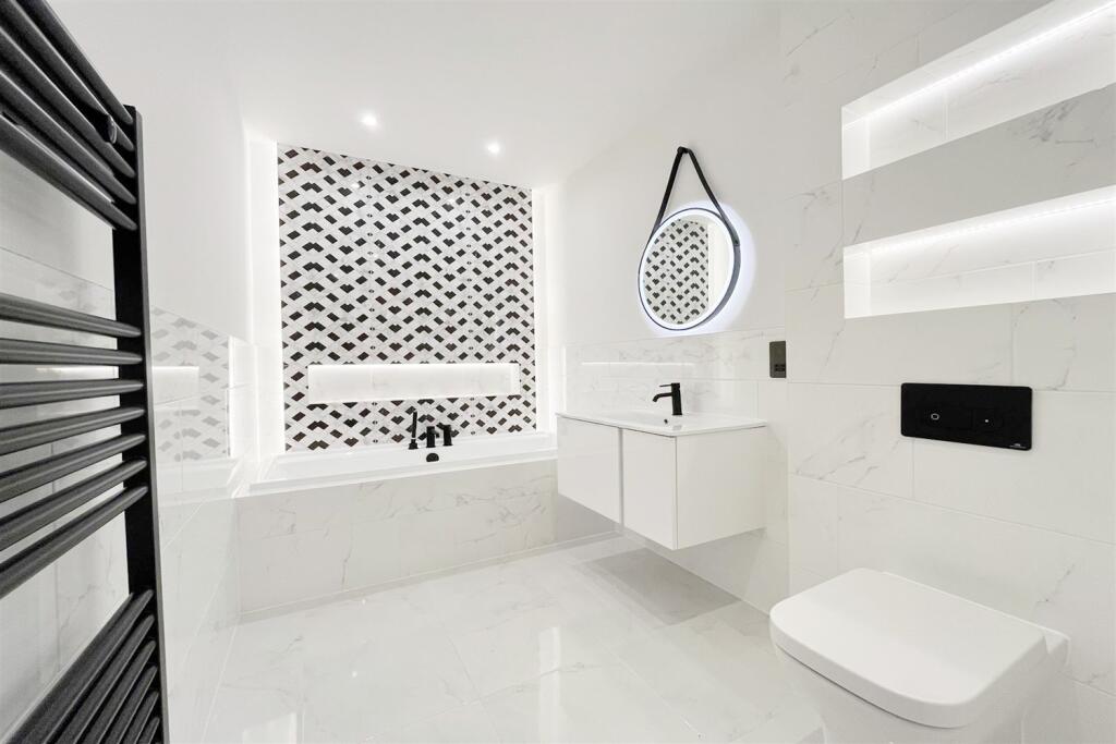 Master en-suite