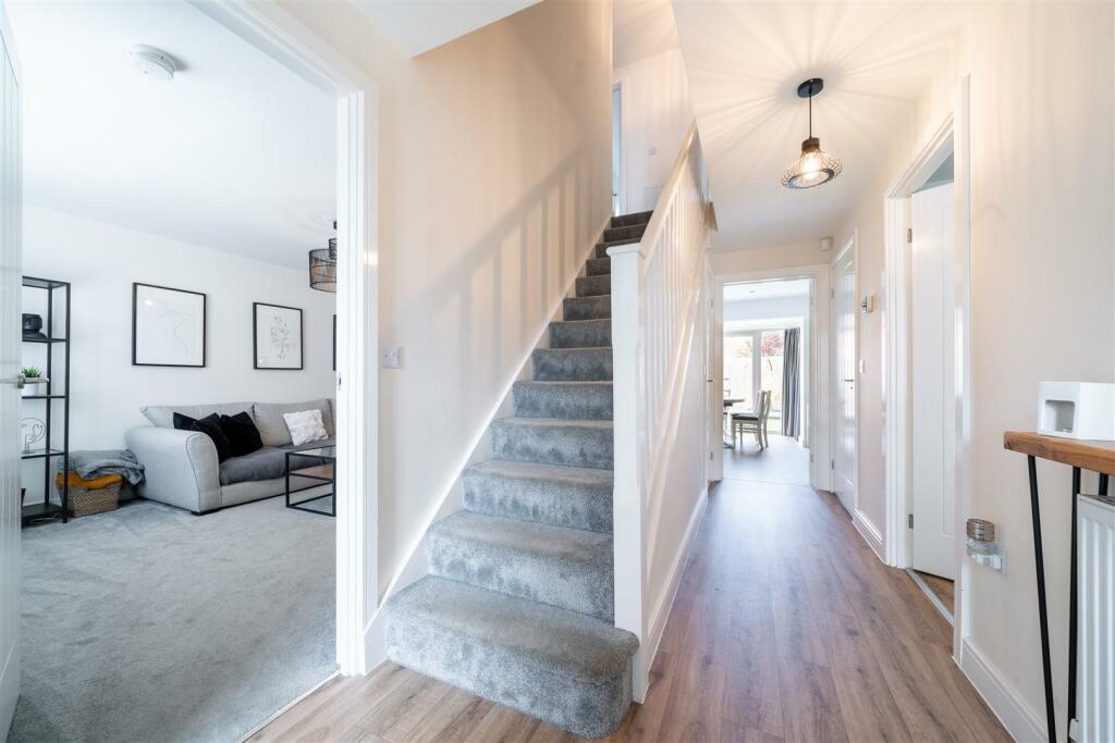 Hallway.jpg