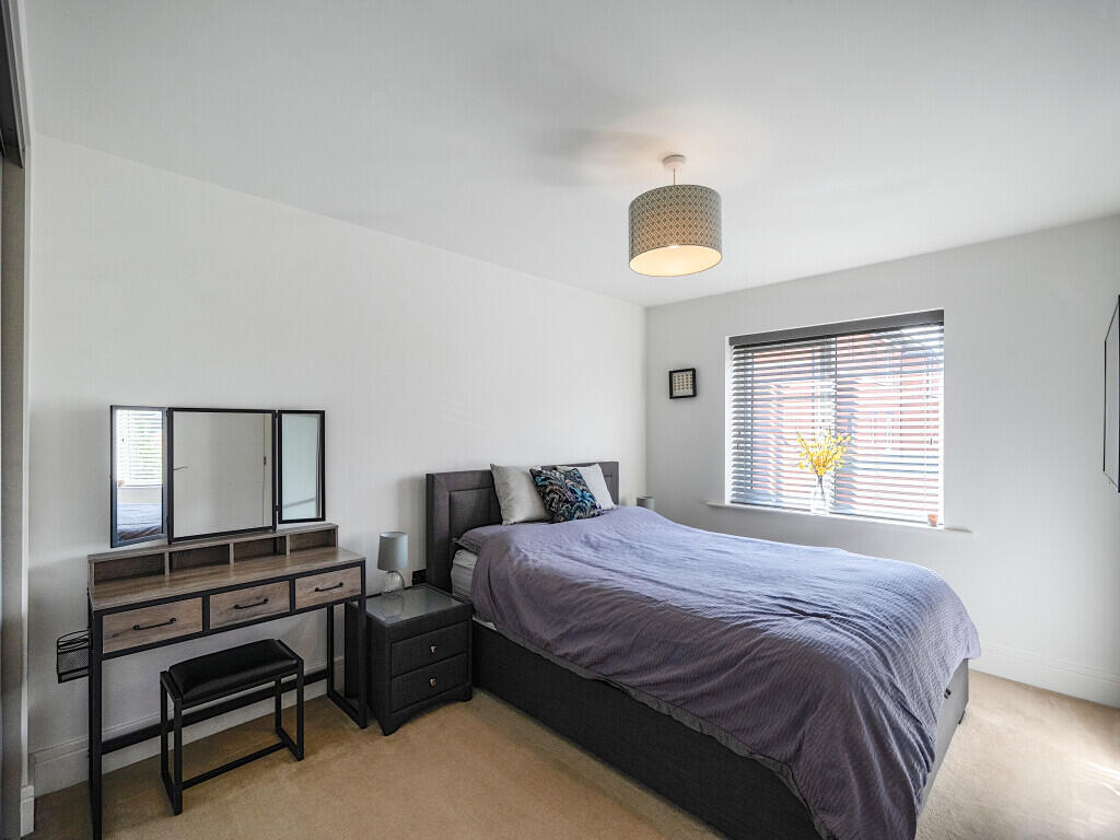 1345741-15-68b026...