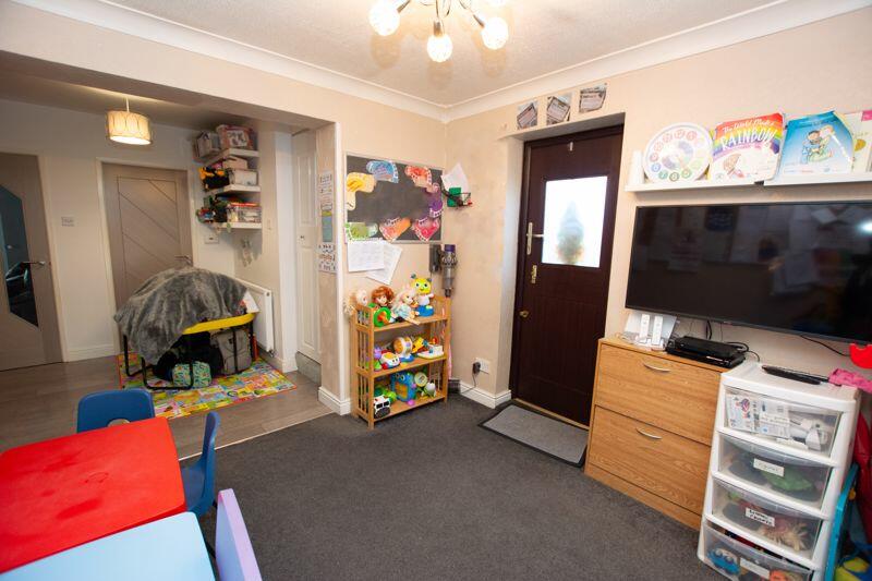 L Shape Dining Area/Reception Room