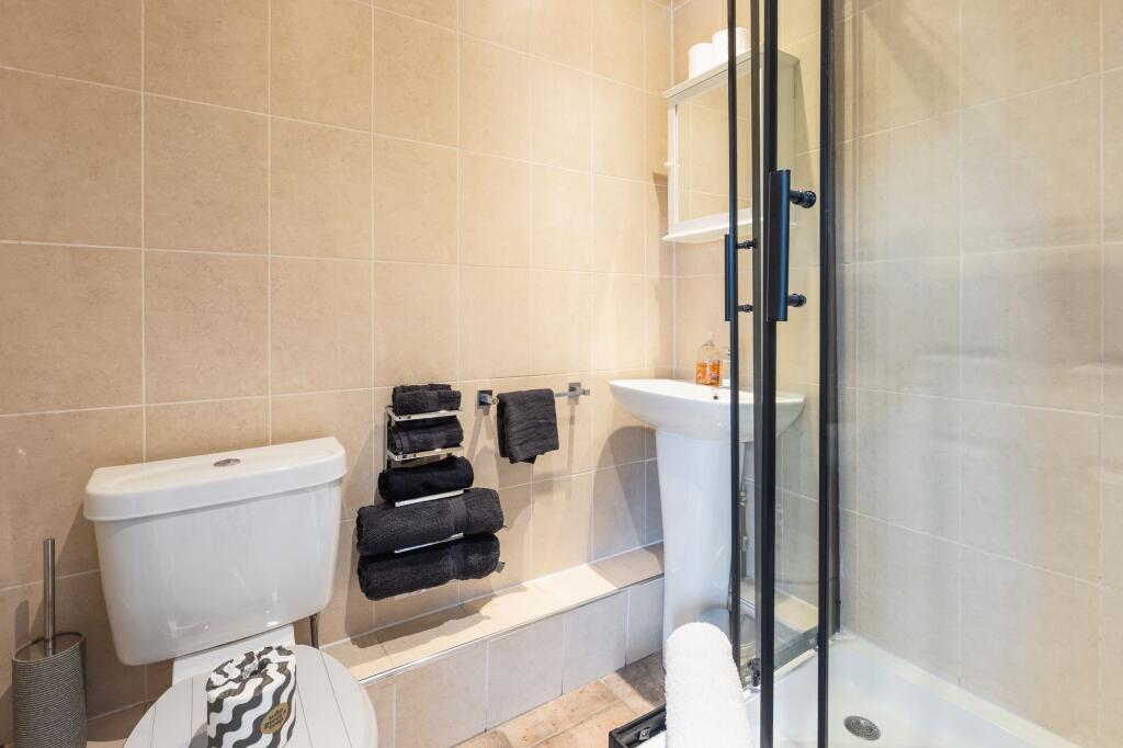 Ensuite to bedroom two