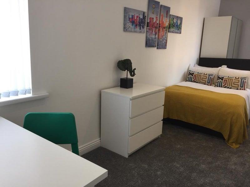 other bedroom.jpg