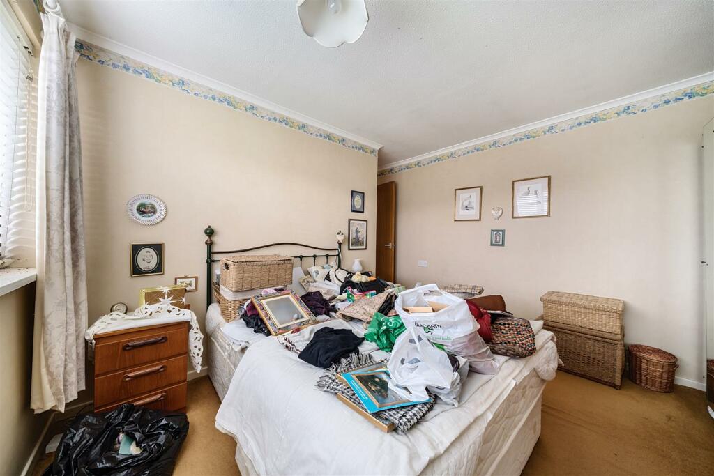 Bedroom One (1).jpg