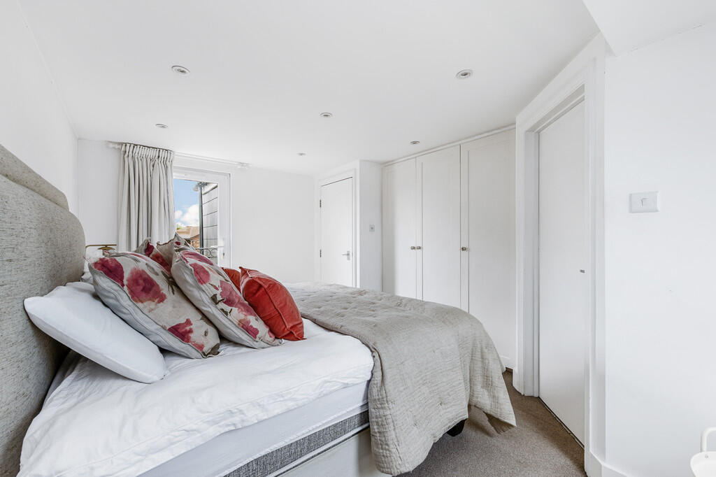 Bedroom 1A