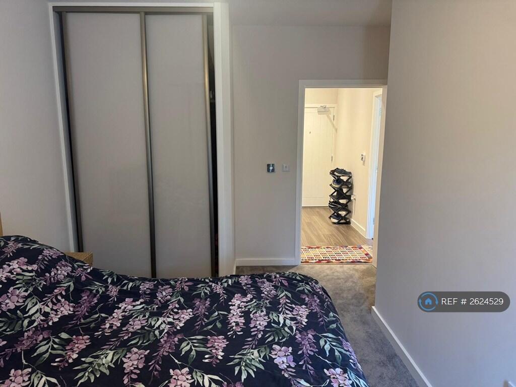 Bedroom With Wardrobe 