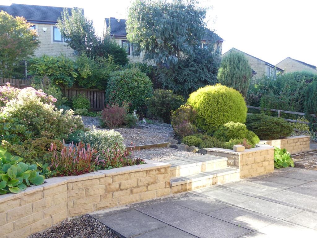 GARDENS