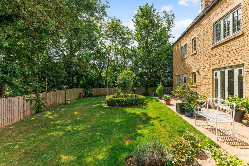 92548_21 June Lewis Way (31).jpg