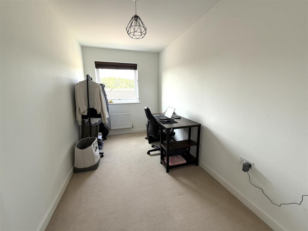 30 langley way hall.jpeg