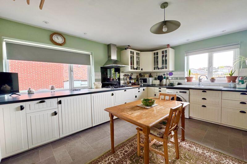 Kitchen Breakfast Room