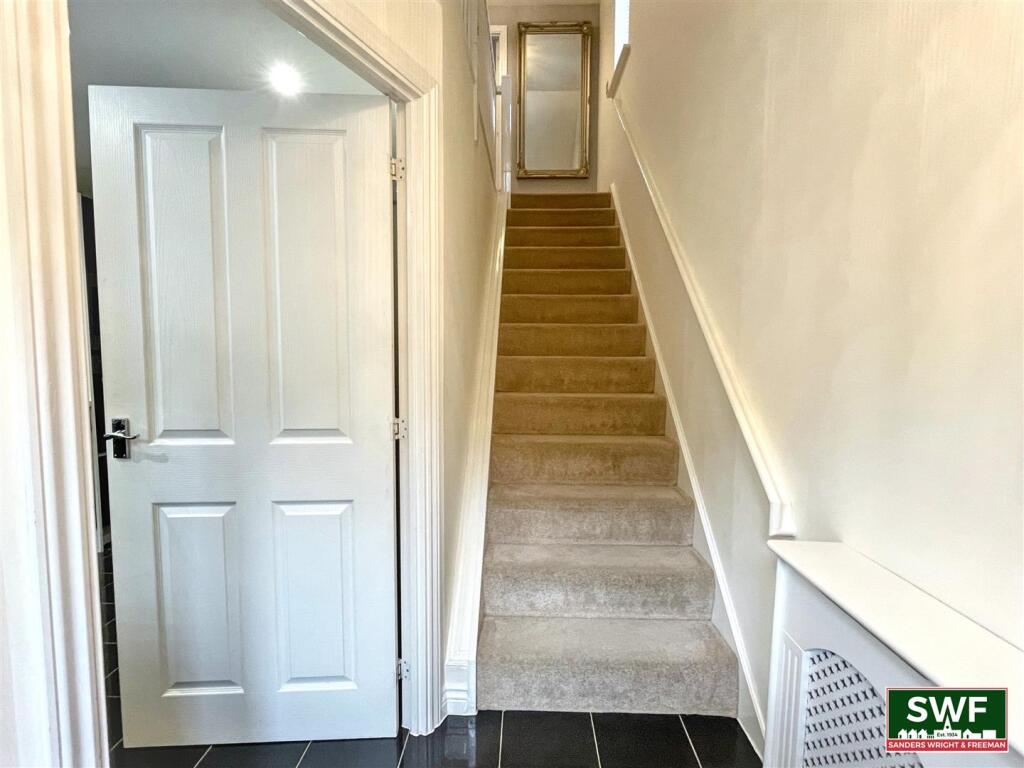 Hall.jpg