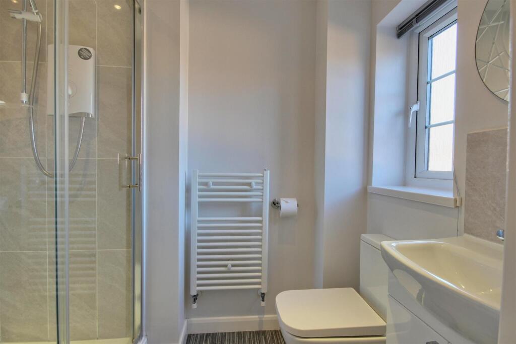 En suite Shower Room