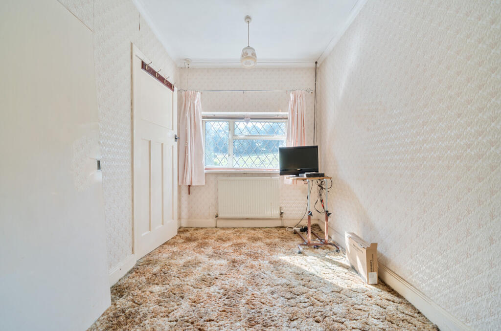 1334448-7-689b17f...