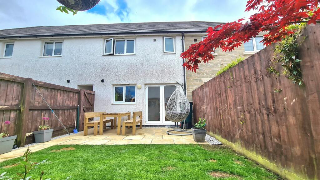 OUTSIDE - REAR GARDEN