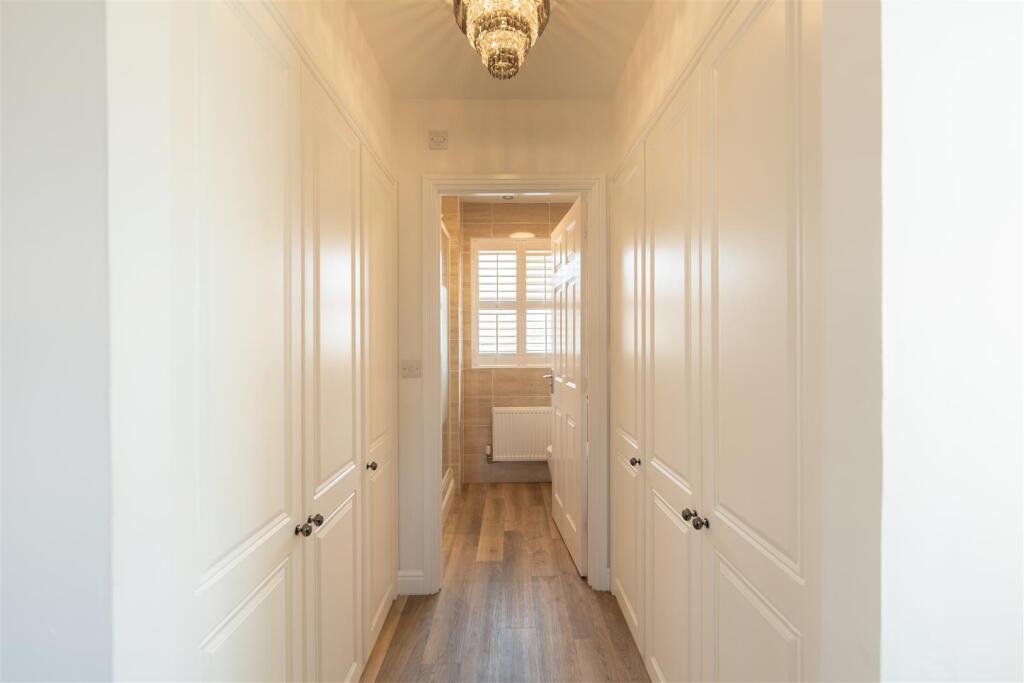 Dressing Area.jpg
