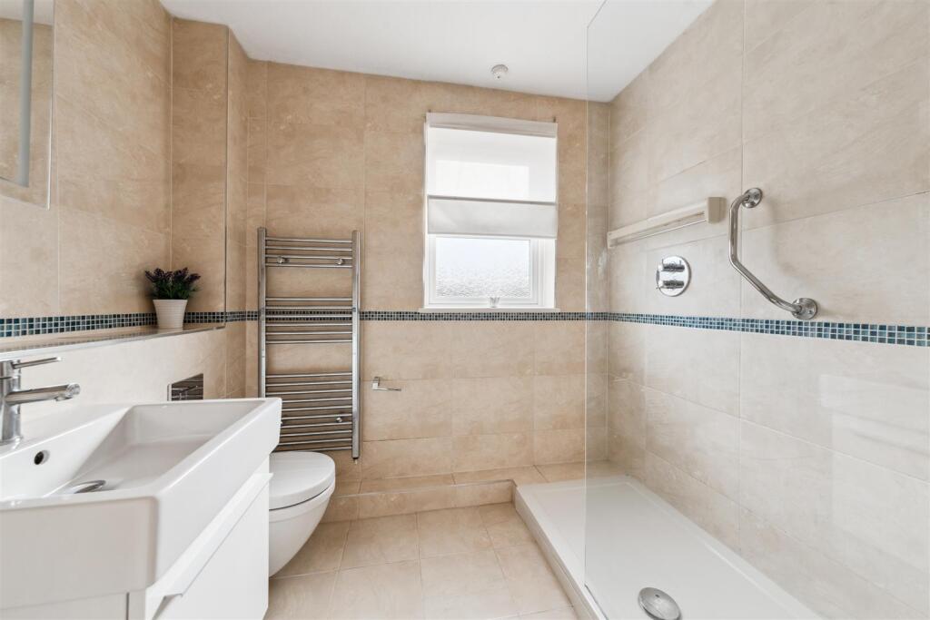 23 Andridge Court, SW19 3JW-6.jpg