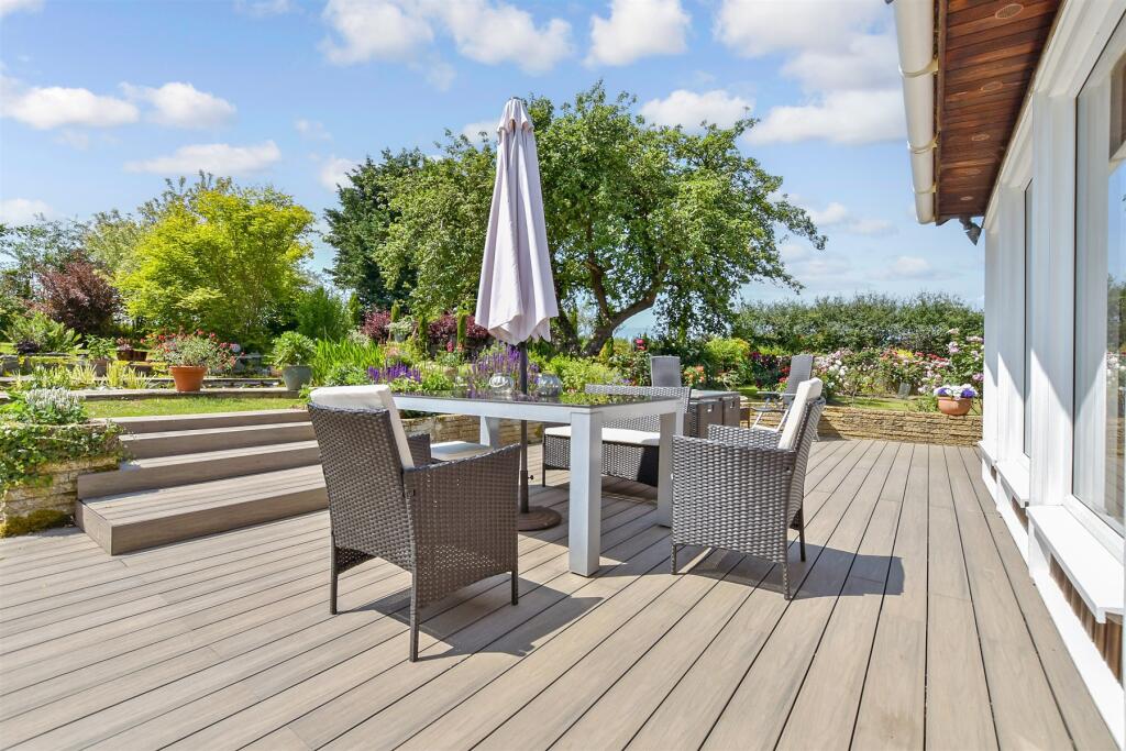Patio / Decking