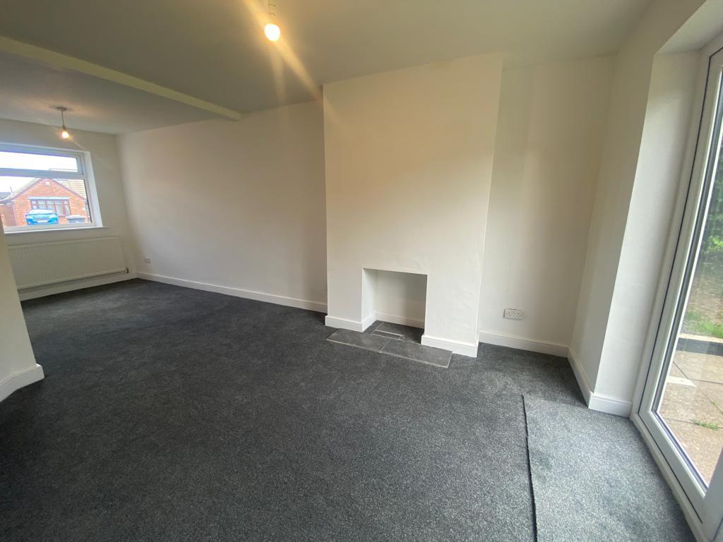 front room pic.jpg