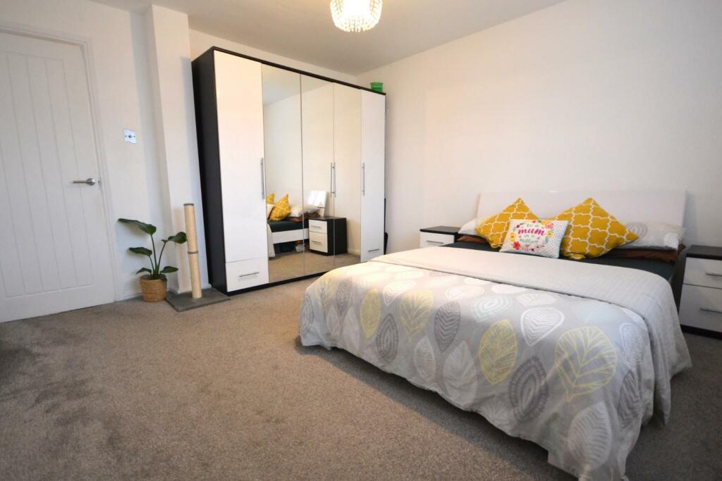 BEDROOM 1 ANGLE 2.JPG