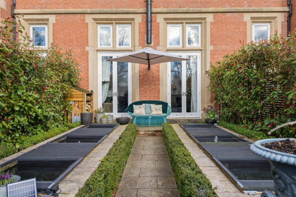 86547_8-Snaith-Wood-Drive-Rawdon  (33)_low.jpg