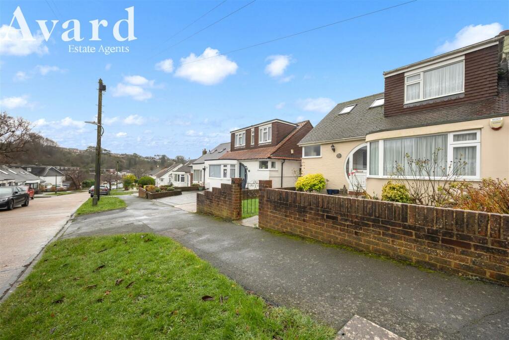 Glenfalls Avenue, 23-025.jpg