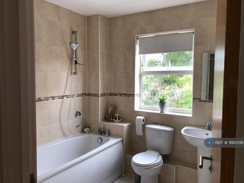 First Floor Bathroom